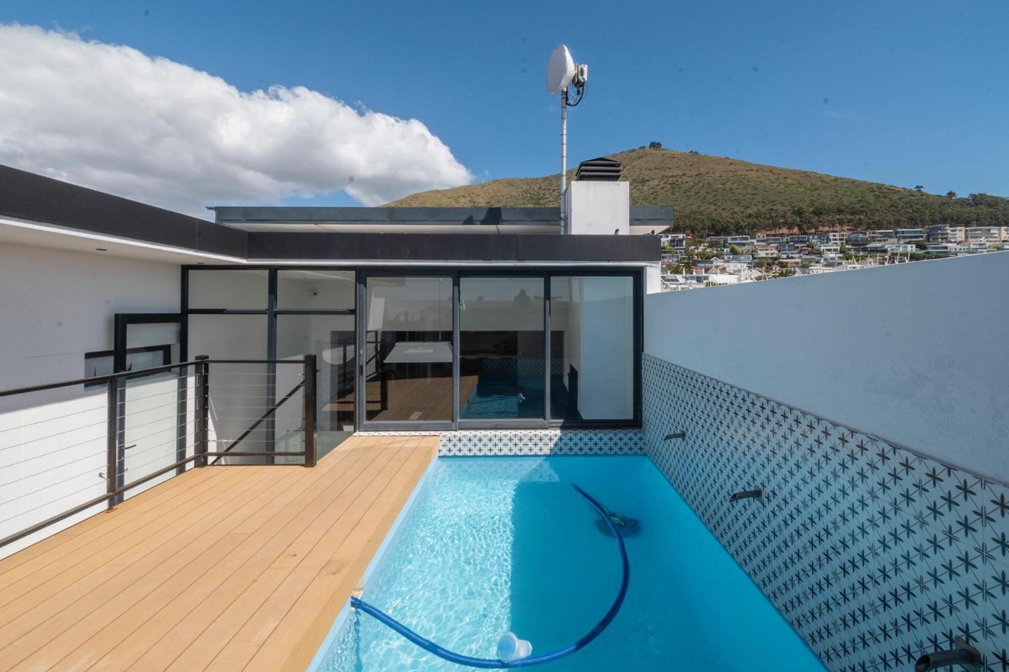 Metropole Green Point: Chic 2nd Floor Apartment *